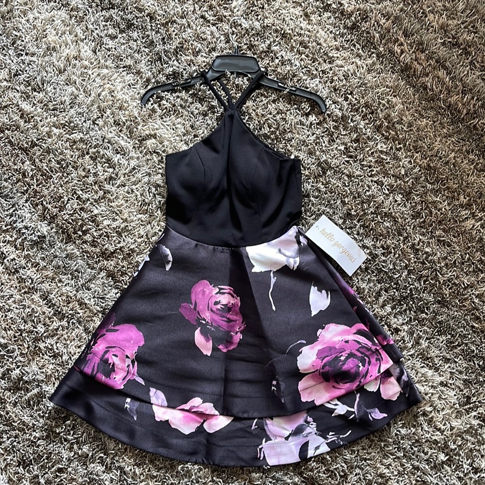Black‎ & purple dress